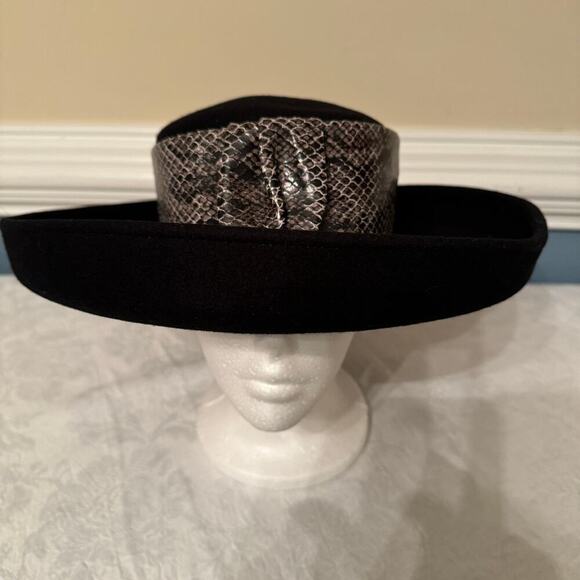Classy, Vintage Miss Bierner Hat Faux Snake Skin Made in USA main image 4